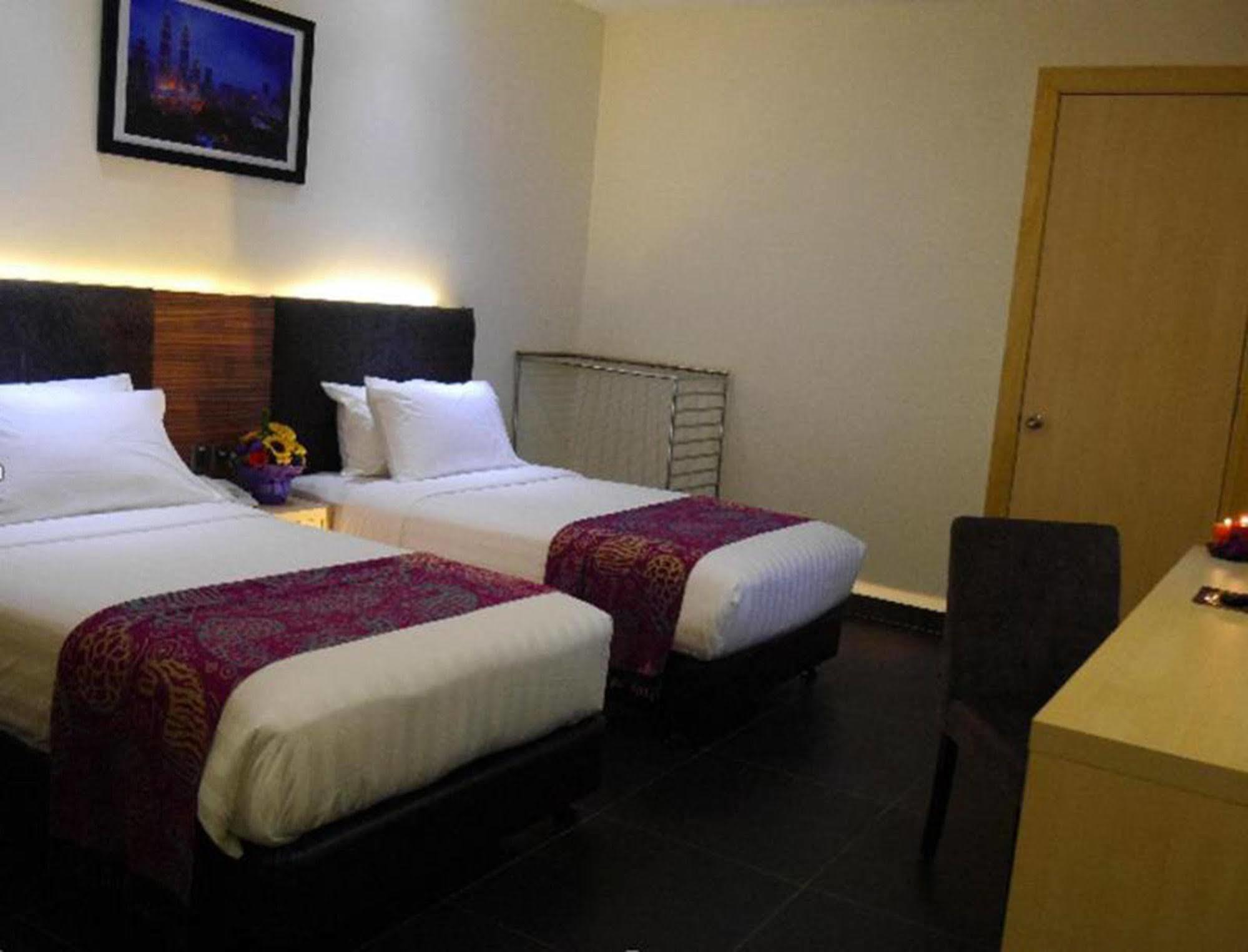 Sky Hotel Kuala Lumpur Zewnętrze zdjęcie