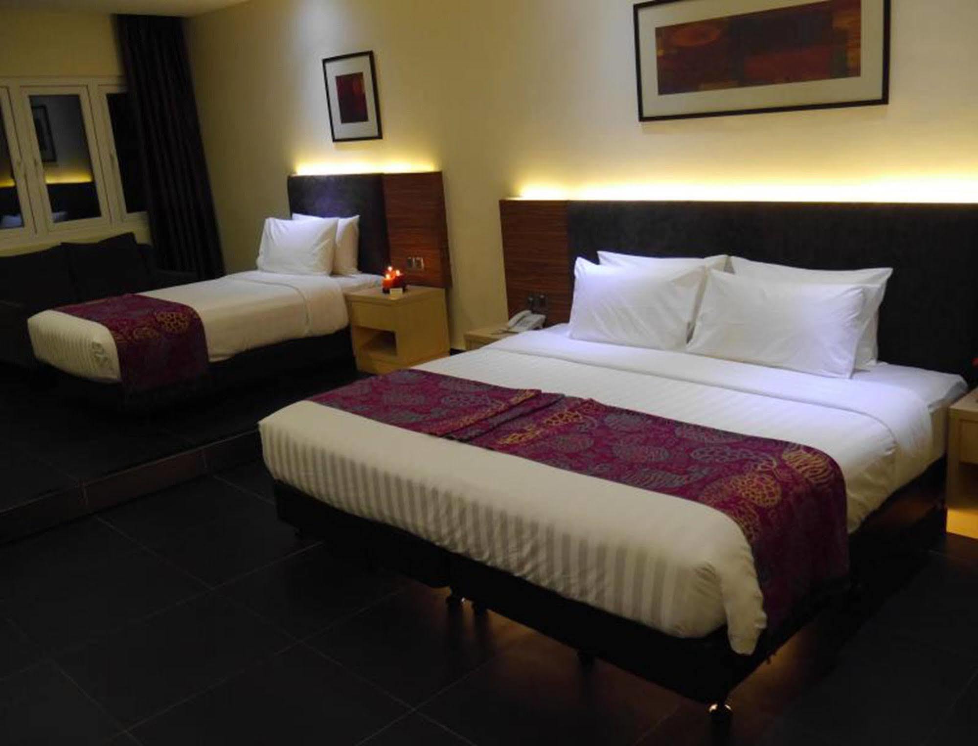 Sky Hotel Kuala Lumpur Zewnętrze zdjęcie